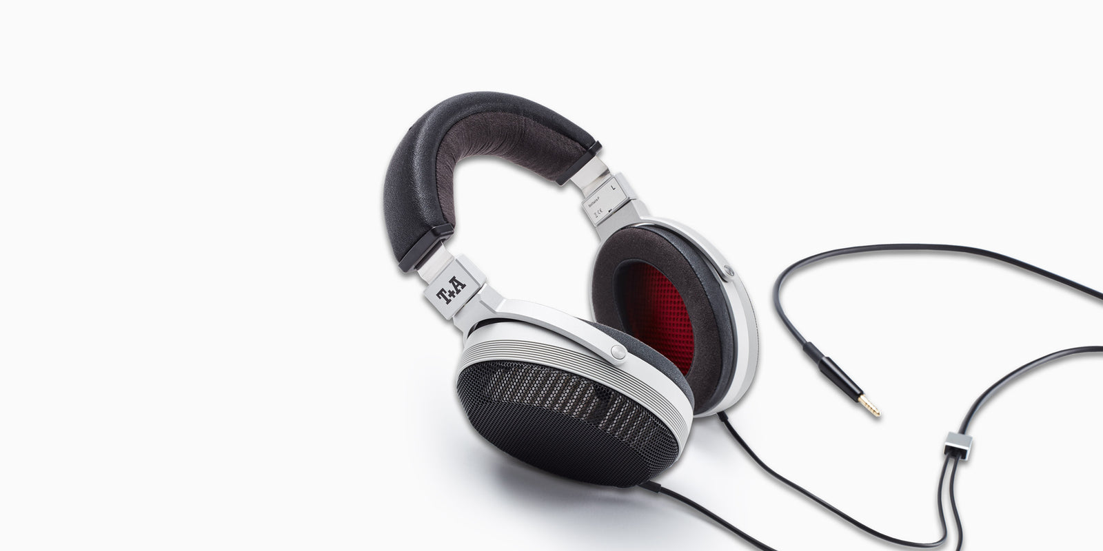 T+A Solitaire P Planar Magnetic Headphones with Ultra-Low Distortion