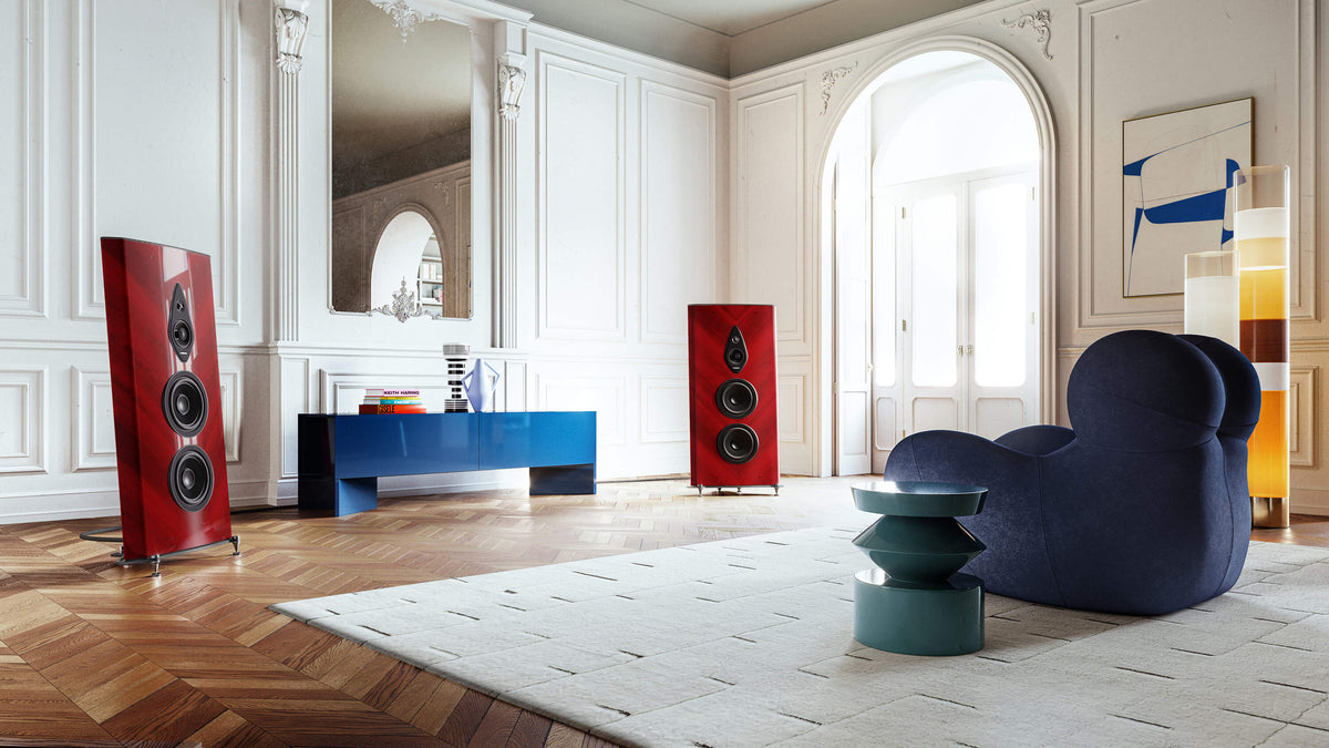 Sonus Faber Stradivari G2 in Violin Red, room view