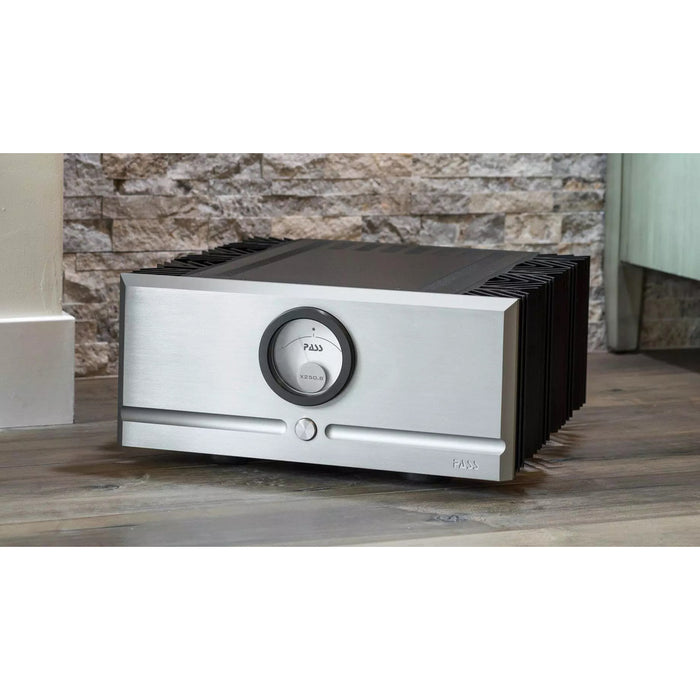 X250.8 Amplifier